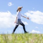 大股で歩くほど、お尻は崩れる