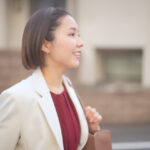 脚を細くしたい人は胸の動きに気をつけて